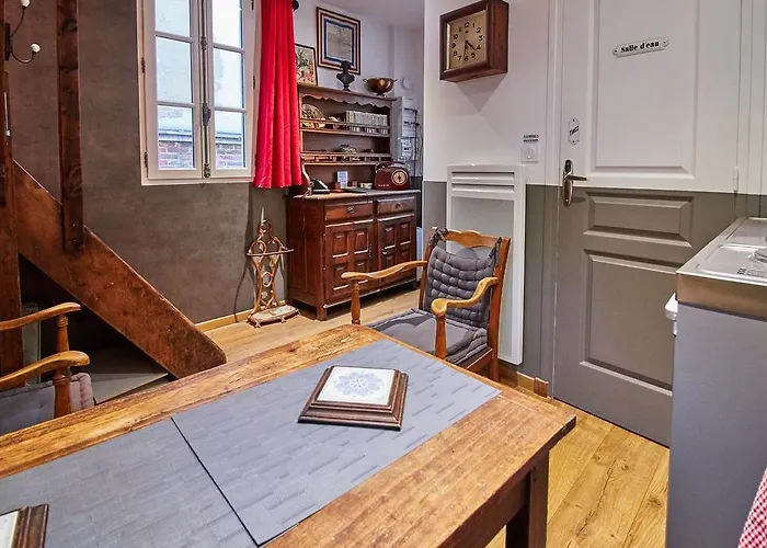 Petite Maison De France Holiday home *