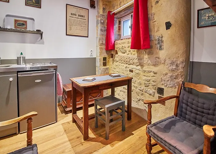 Petite Maison De France Bayeux